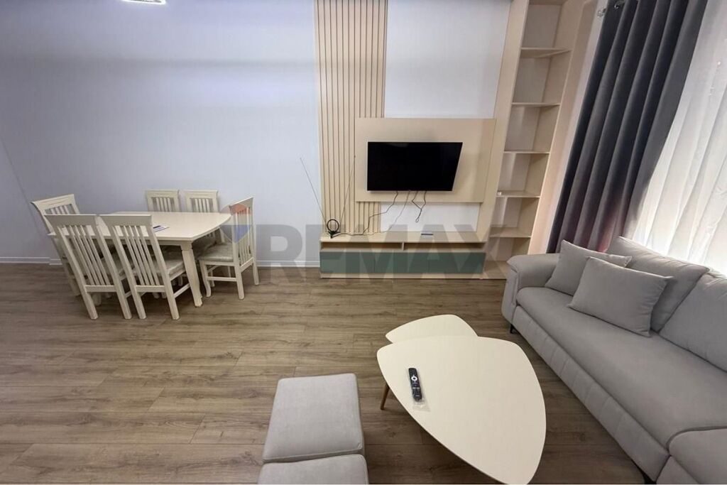 Apartment 2+1 for rent Porta Gjelbert