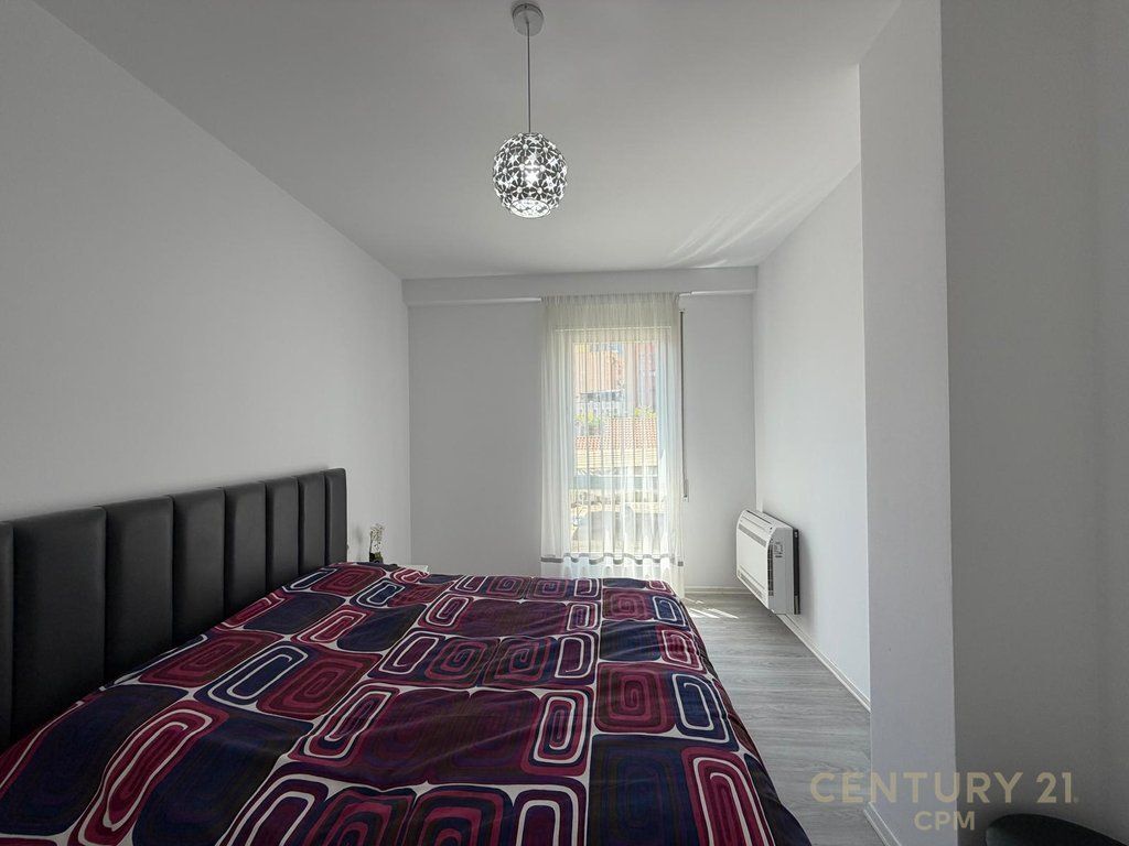 Apartament 1+1 me qira prane 9 katesheve