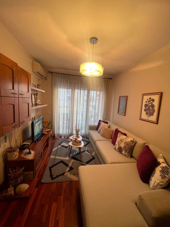 Appartamento in affitto 1+1- 📍Ex Parco, complesso Magnet- 550 mila lek