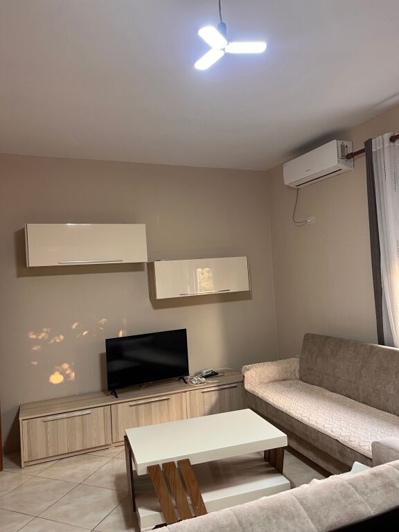 For rent 1+1 Laprake 40,000 lek