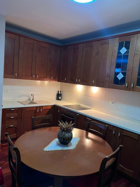 Appartamento in affitto 1+1- 📍Ex Parco, complesso Magnet- 550 mila lek