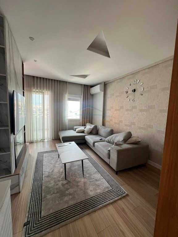 For sale 2+1+2+ Storage, Bill Klinton Street. PRM70736