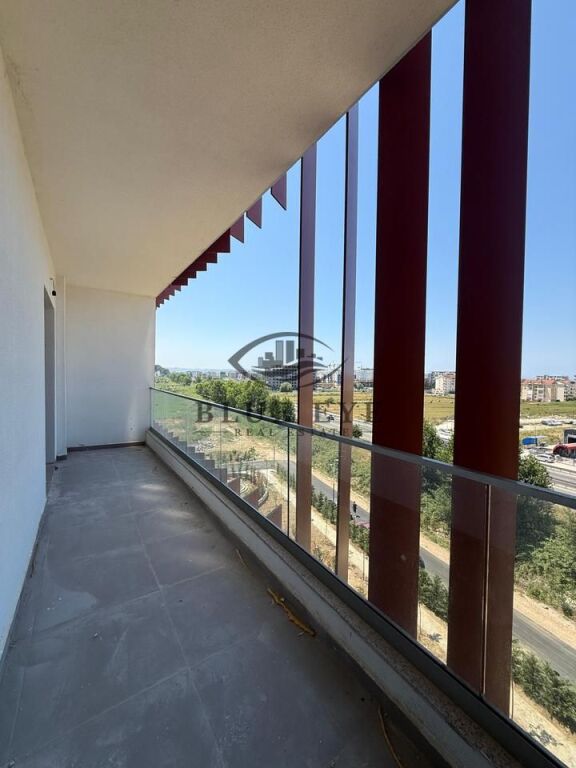 Shitet apartament 1+1 në Rezidencën EON, Golem