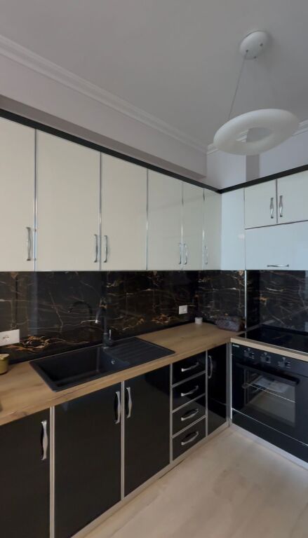 Jepet me qera Apartament 1+1ne Astir/ Rruga Teodor keko