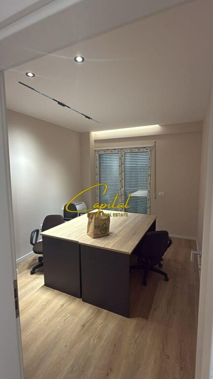 APARTAMENT ME QIRA 2+1 ISH SHQIPONJA 70.000 LEKE