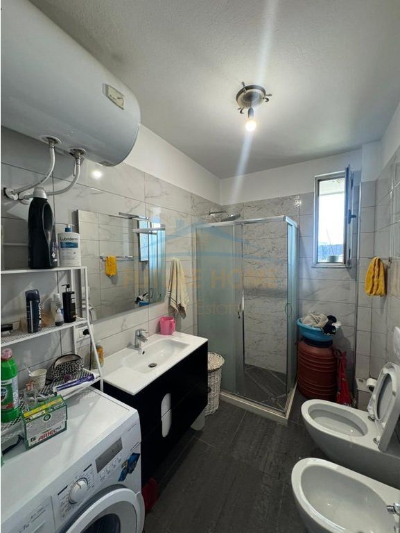 Shitet, Apartament 2+1, Ish-Fusha e Aviacionit, Tiranë . Capital70767