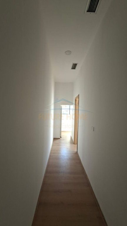 For Rent, Office Space, Bardhok Biba Street, Center.