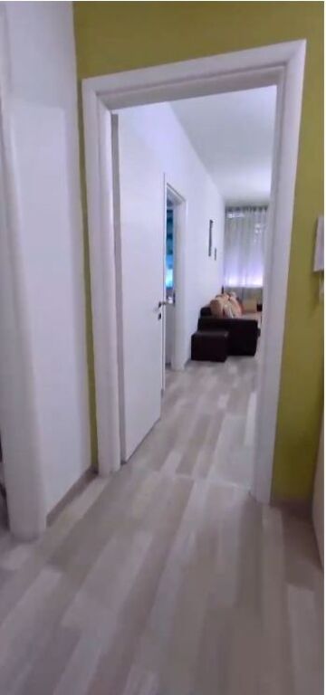 🏡 Jepet me Qera Apartament 2+1 ne Astir , Rrethi i Wellit, 500 Euro