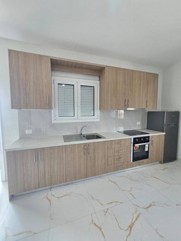 JEPET ME QERA SUPER APARTAMENT 2+1 NE ISH KËNETË DURRËS