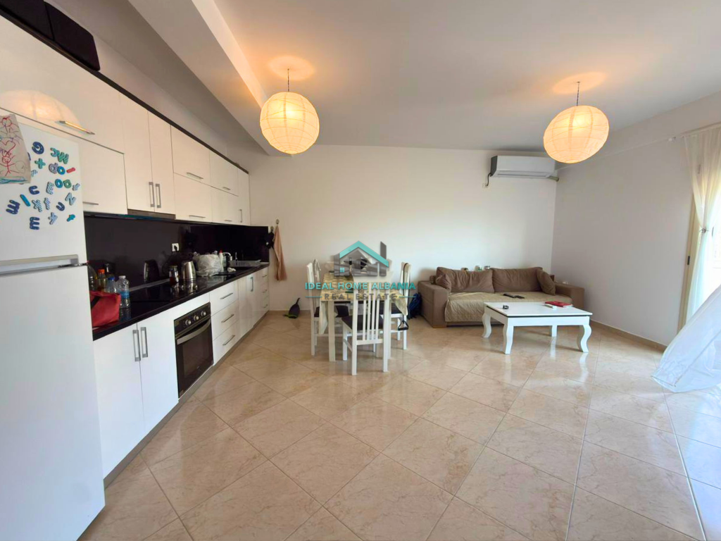 Apartament 1+1 në shitje – Lungomare, Vlorë
