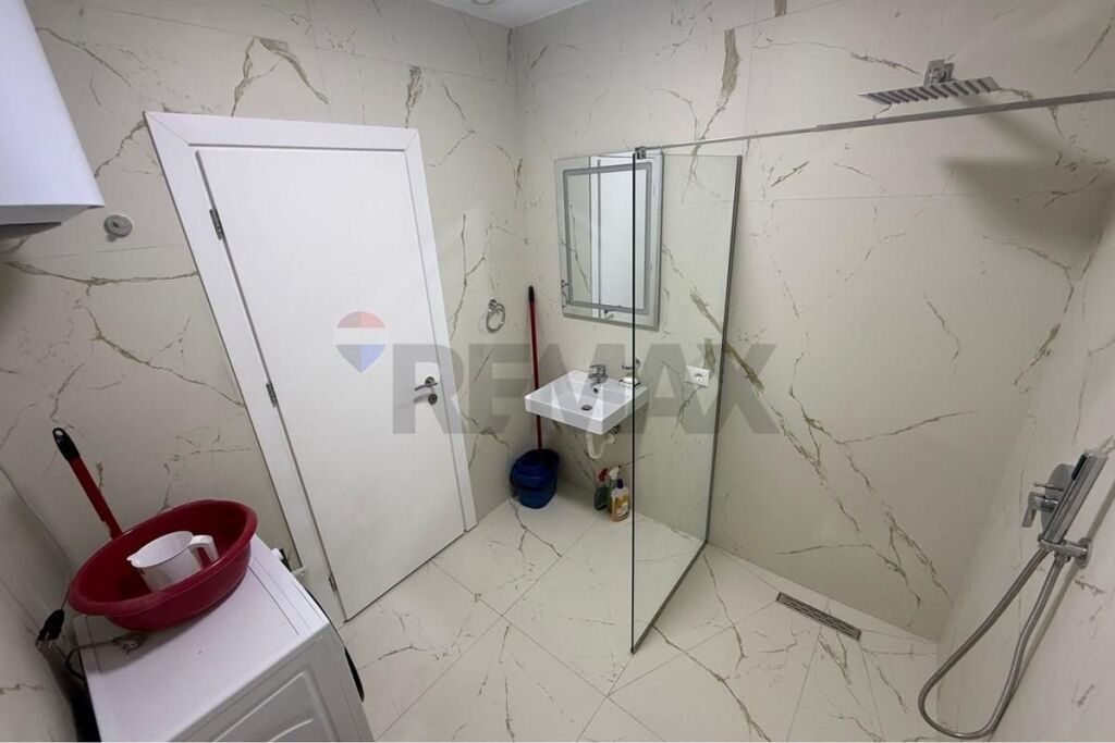 Apartment 2+1 for rent Porta Gjelbert