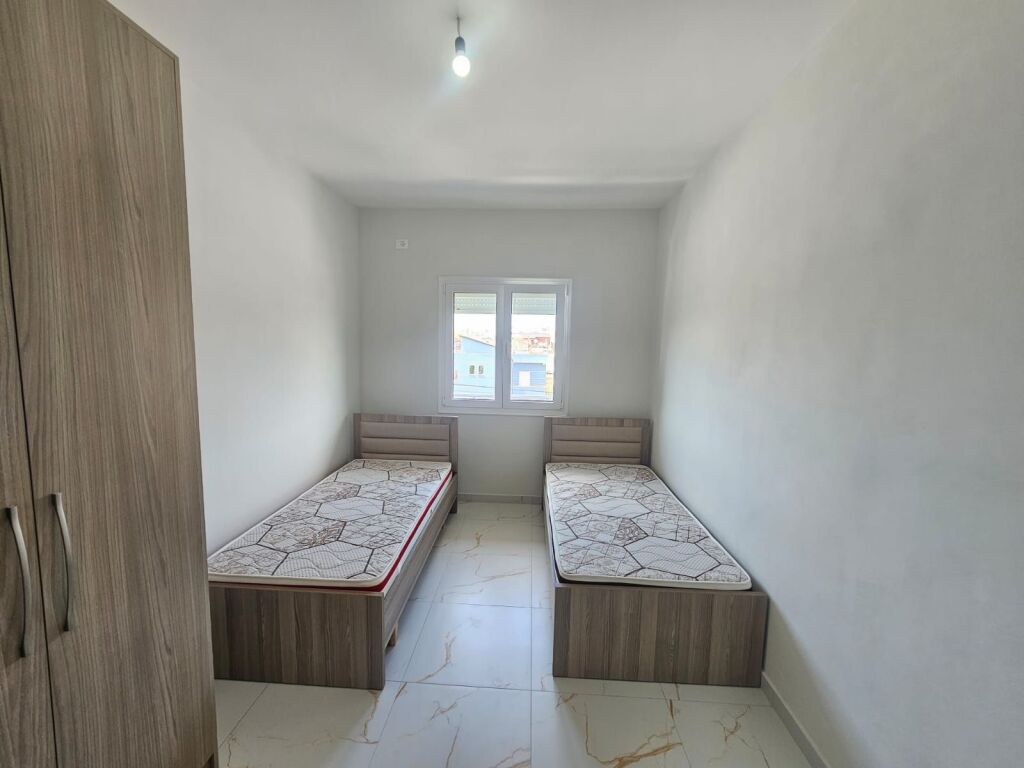 JEPET ME QERA SUPER APARTAMENT 2+1 NE ISH KËNETË DURRËS