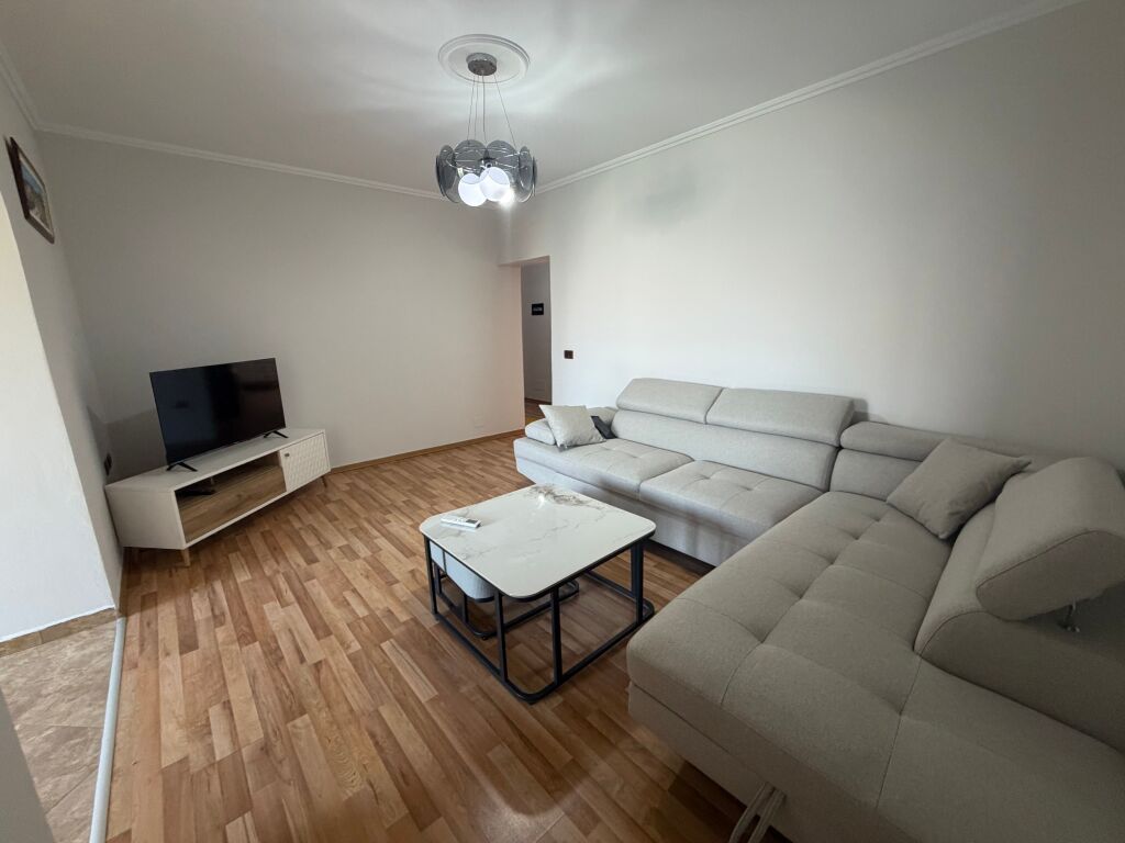 Apartment 2+1 for rent   📍Former park, Babe Rrexha Street, Price: 55,000 lek/month (non-negotiable)  