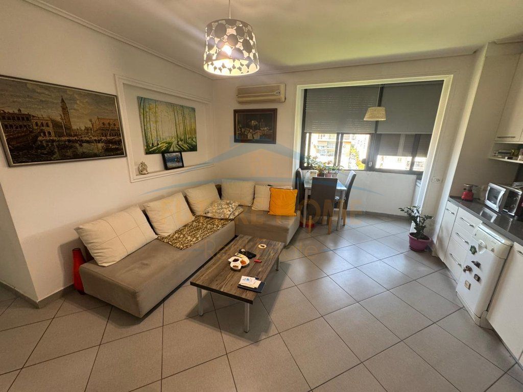 Shitet, Apartament 2+1, Ish-Fusha e Aviacionit, Tiranë . Capital70767