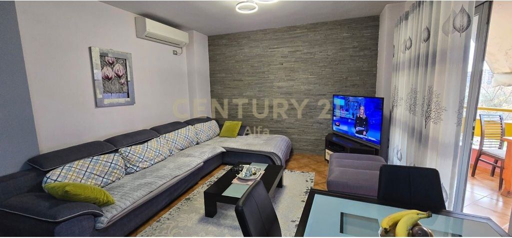 SHITET APARTAMENT 3+1 PËRBALLË DELIJORGJIT + 2 POSTE PARKIMI