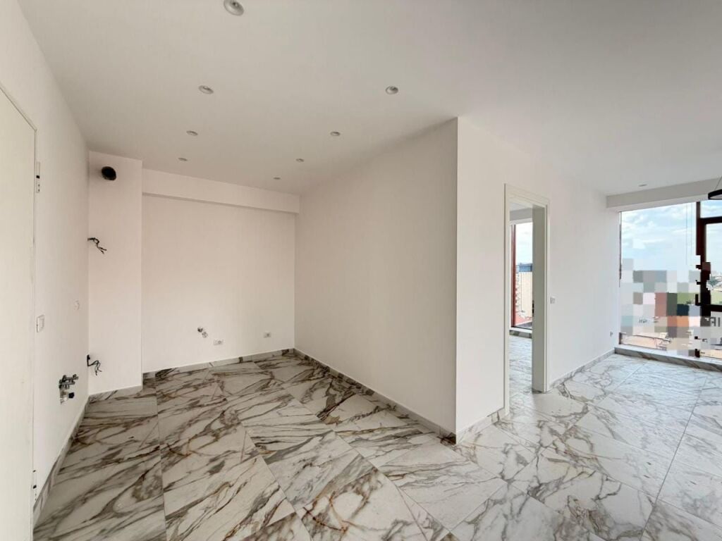 Zyre me qera 1+1 tek Rruga e Kavajes (ID BZ2995) Tirane