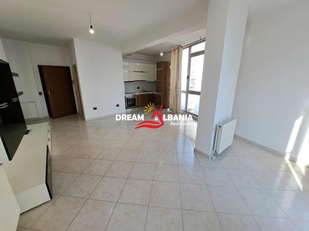 Appartamento in vendita 2+1+2WC, Comune di Parigi, Complesso KIKA 2 (ID 51210002)
