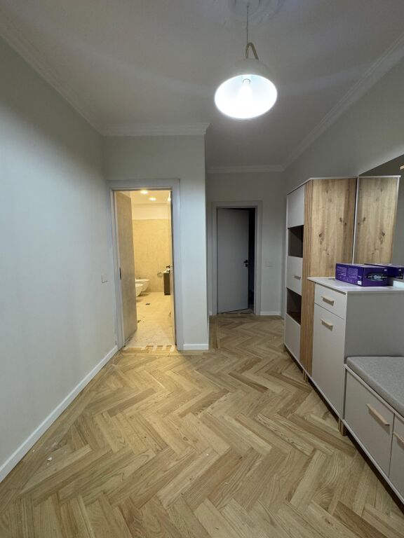 Jepet apartament me qera 1+1