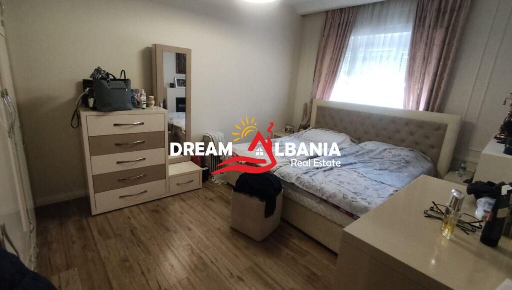 Shitet kat vile ne zonen e Ali Demit prane Rruges Myslym Lela (ID 4151222)