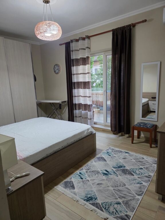 Apartament 2+1 per qera tek Ish Tregu Elektrik !