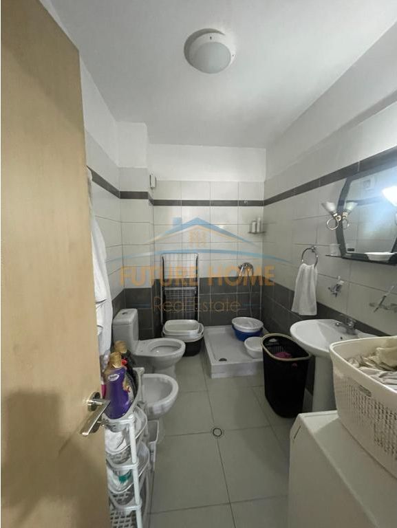 For sale, Apartment 2+1, American Hospital 3, Tirana.