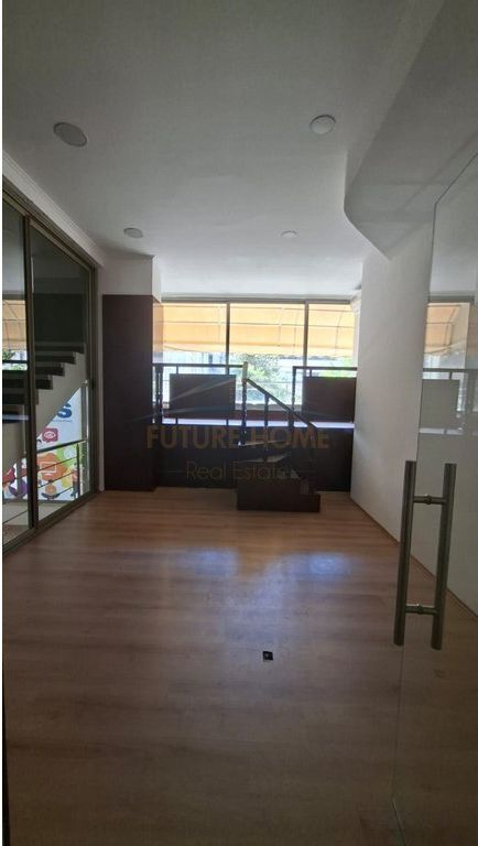 For Rent, Office Space, Bardhok Biba Street, Center.