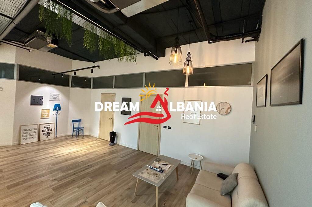 Jepet me Qira Zyrë– Bllok, sipër Doctor Hospital (id 42611563)