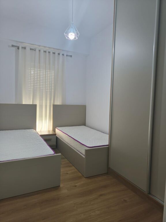 For rent Apartment 2+1+2 in the Ali Demi area Kaimi Complex 500 thousand old lek
