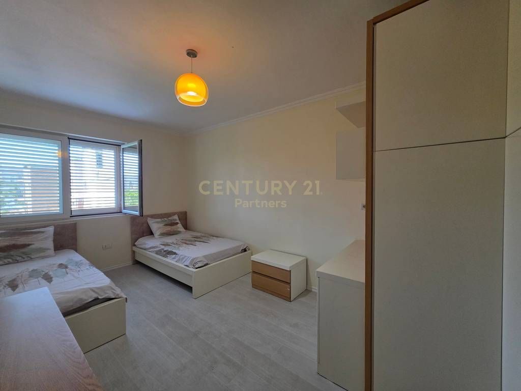 Apartament 3+1+2 Me Qira në Porcelan,prane Universitetit Europian 650 € /Muaj