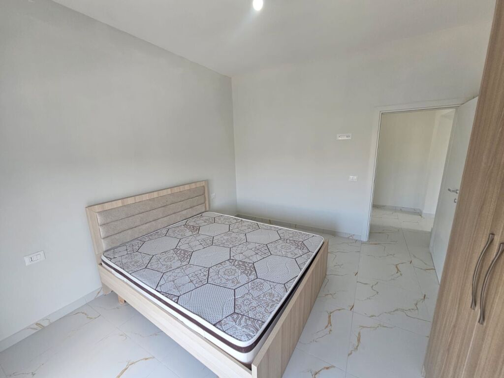 JEPET ME QERA SUPER APARTAMENT 2+1 NE ISH KËNETË DURRËS