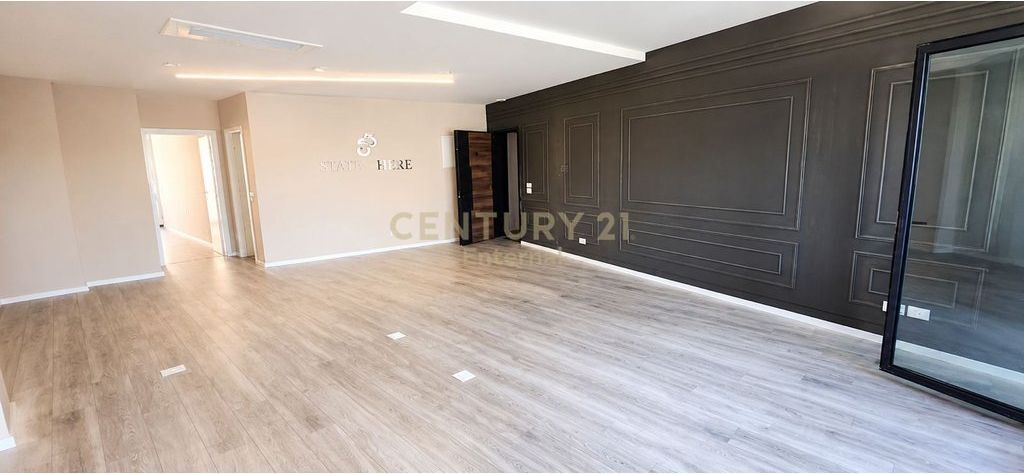 Lake View - Jepet 2+1+2 E Investuar At Lake View 102m2