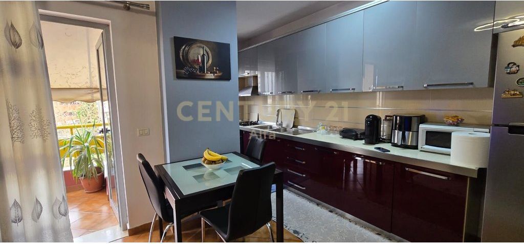 FOR SALE 3+1 APARTMENT OPPOSITE DELIJORGJI + 2 PARKING SPOTS
