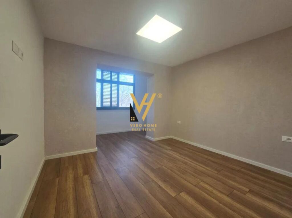 UFFICIO 78 M2 IN AFFITTO A BRRYLI 750 EURO