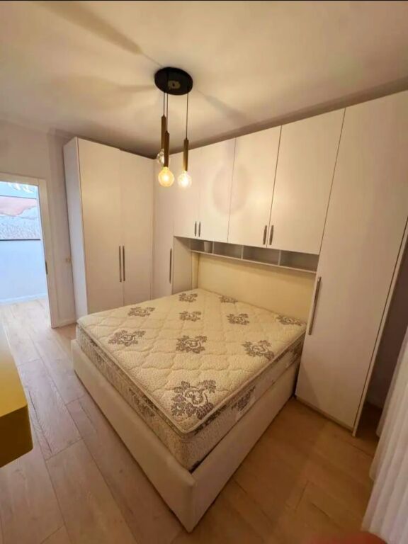 Jepet me qira apartament 1+1