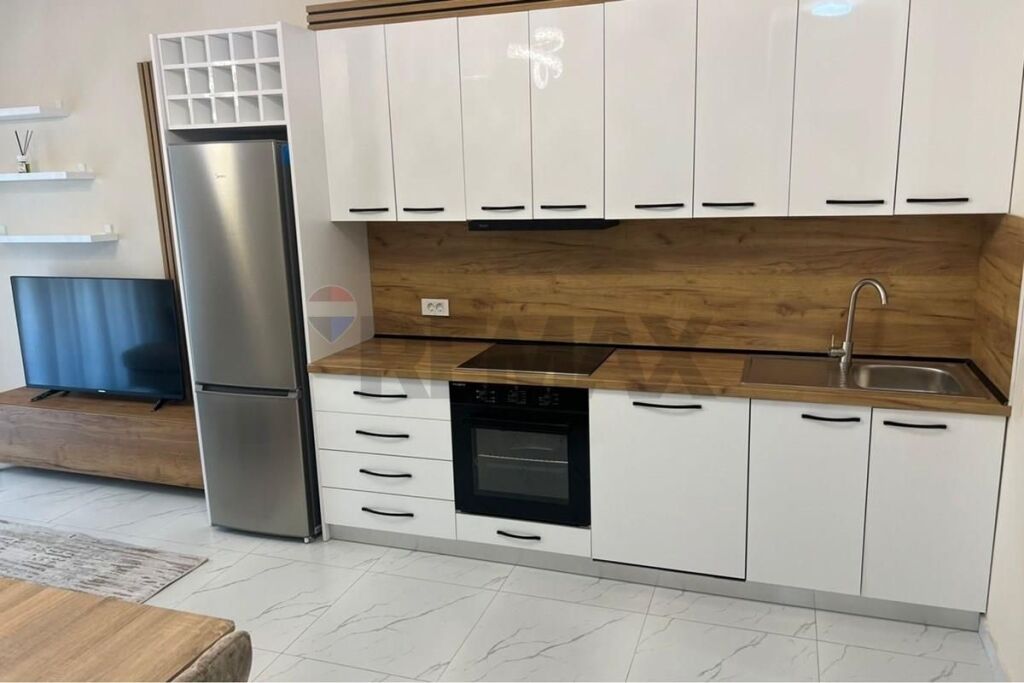 Apartment for Rent at Porto Tirana Re Sauk