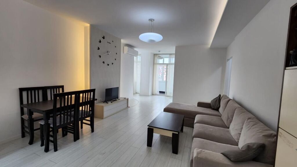 Apartament 2+1, Shkolla e Baletit!