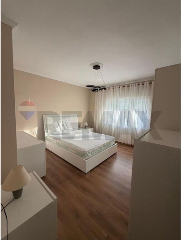 2+1 apartment for rent near the New Bazaar.