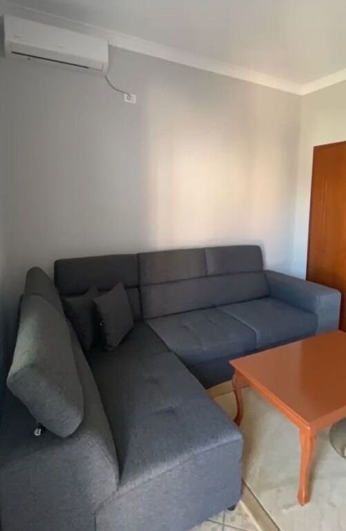 Jordan Misja (shinat e trenit) - jepet apartament me qira 1+1  - 350€ !