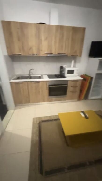 Rent | Apartament 1 + 1 | 21 Dhjetori | 380 €/month
