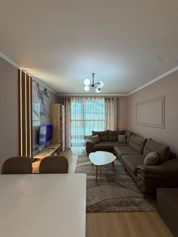 Rent, Apartment 2+1+Parking Space, Unaza e Re 600 €