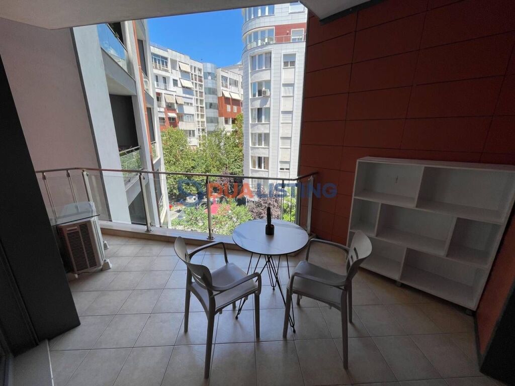 Affittiamo un appartamento moderno 1+1 con parcheggio in Via Kosovarve.