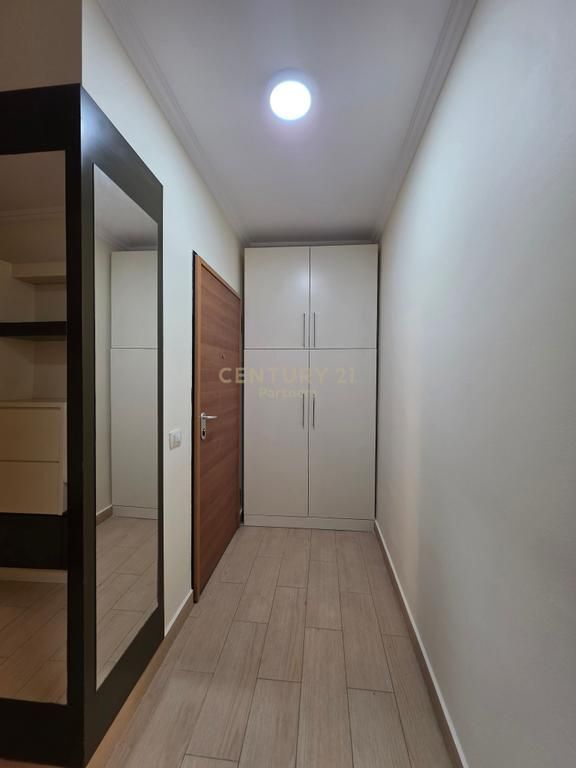 Apartament 3+1+2 Me Qira në Porcelan,prane Universitetit Europian 650 € /Muaj