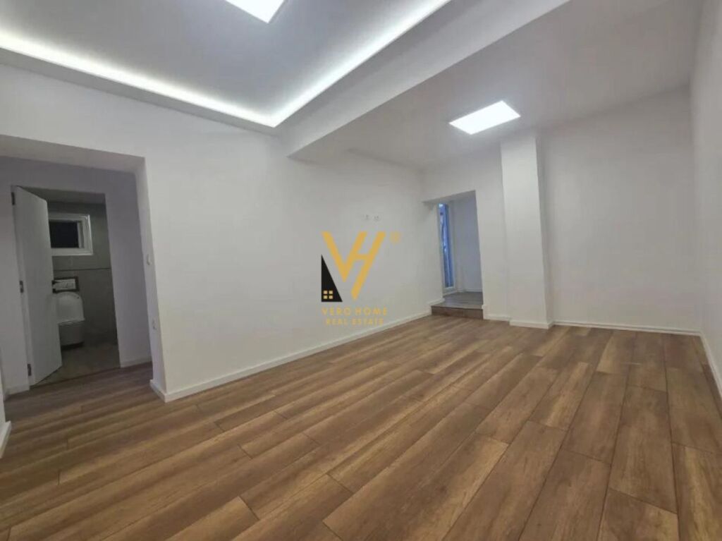 UFFICIO 78 M2 IN AFFITTO A BRRYLI 750 EURO