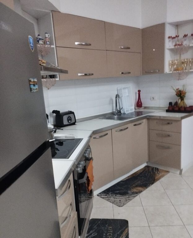 Qera | Apartament 2 + 1 | Yzberisht | 500 €/muaj