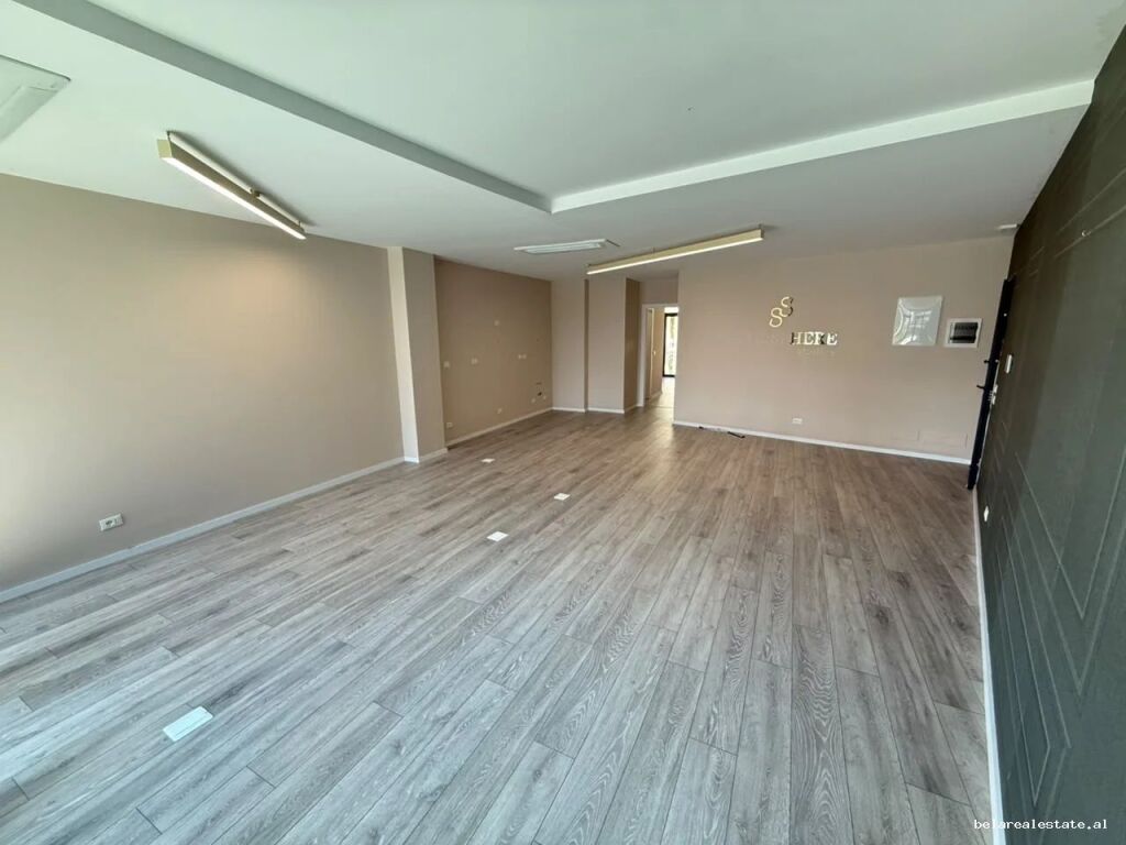 Ufficio In Affitto Presso Lake View Residence (ID BZ2963) Tirane