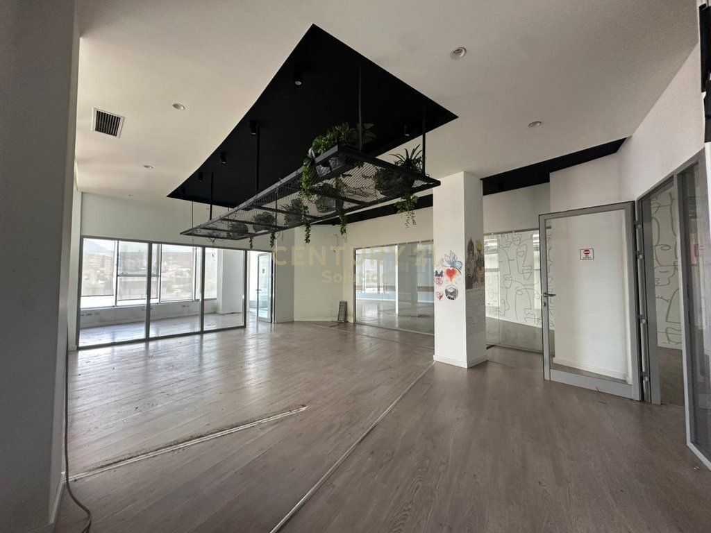 BUSINESS UNIT 324M2 FOR RENT, ASTIR ON MAIN ROAD!