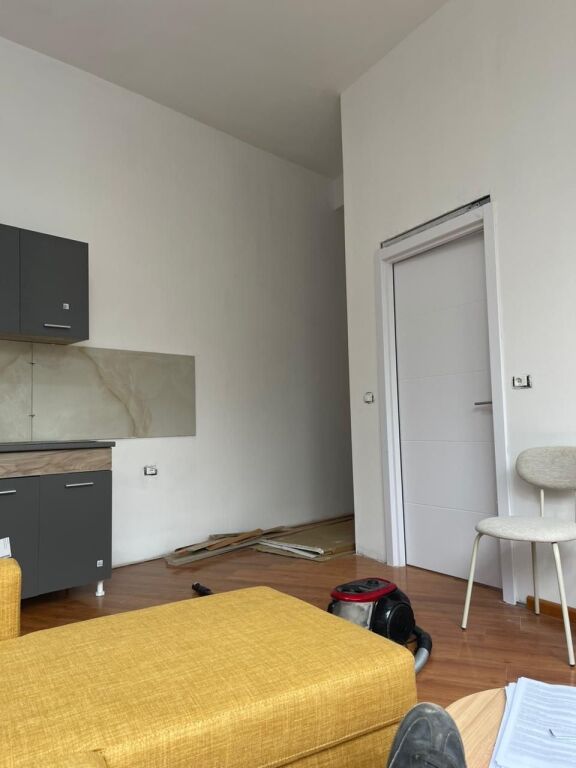 1+1,zoo garden,450 thousand leke