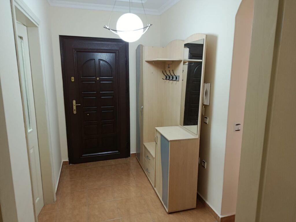 Apartament 1+1 per qera ne Laprake !
