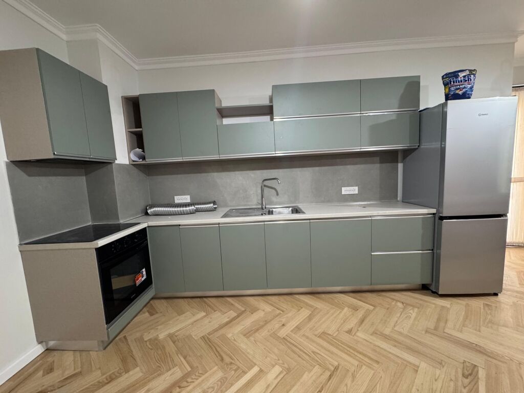 Jepet apartament me qera 1+1