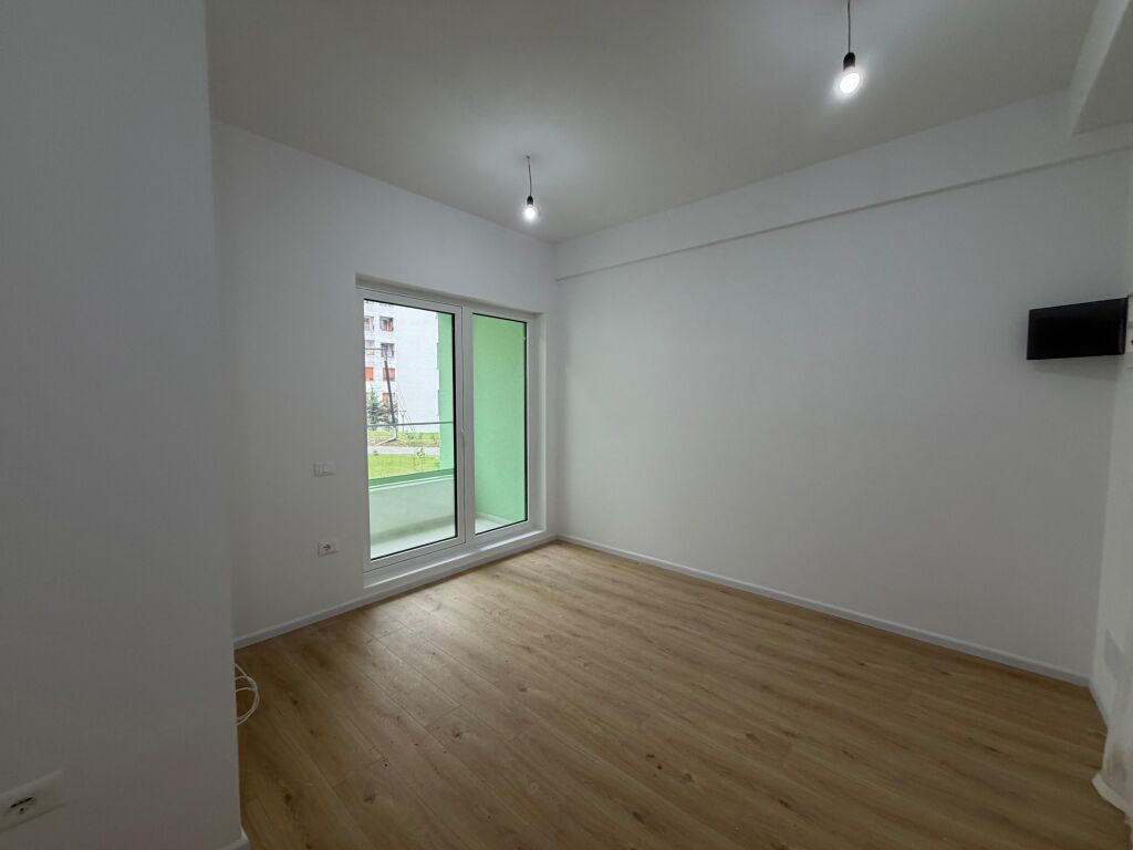 Jepet me qira ambient biznesi tek Rezidenza Kadiu